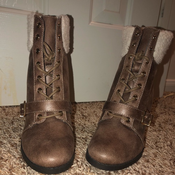 Express boots - Picture 2 of 3